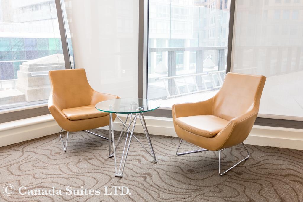Canada Suites - 832 Bay St. Торонто Экстерьер фото